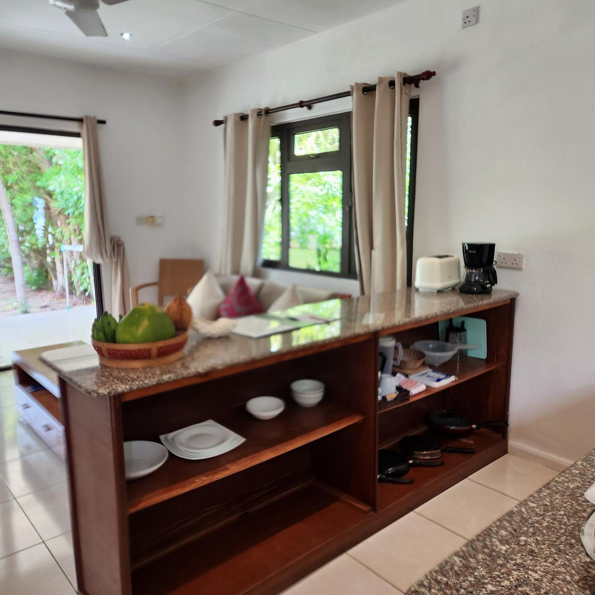 Surf Tropical Villa Takamaka Cerf Island Exterior photo